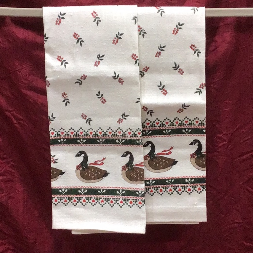 NWOT dish towel set
